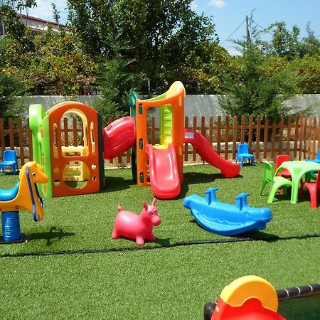 Gera Villa Chrisanthi מראה חיצוני תמונה